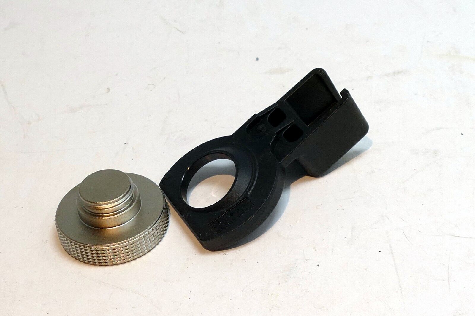 Canon   camera tripod Mount Adapter 1/2”