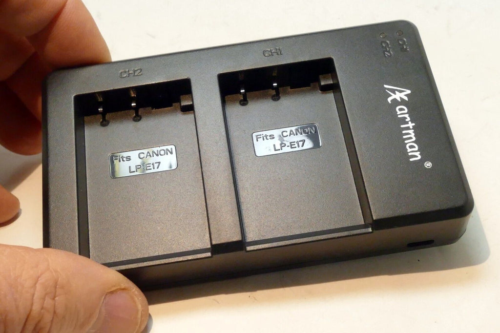Firstpower dual USB Charger for battery LP-E6 - MISING USB CABLE (with issues)