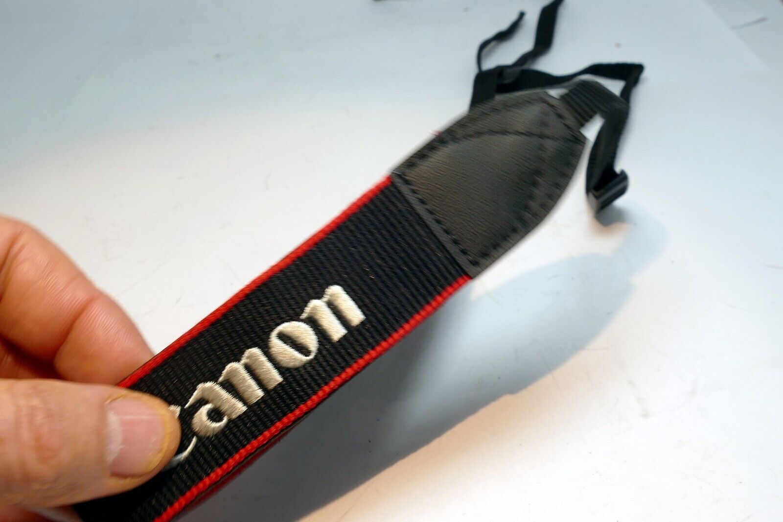 Canon EOS  Digital Camera Neck Shoulder Strap Black-Red fit R RP R6  Genuine OEM