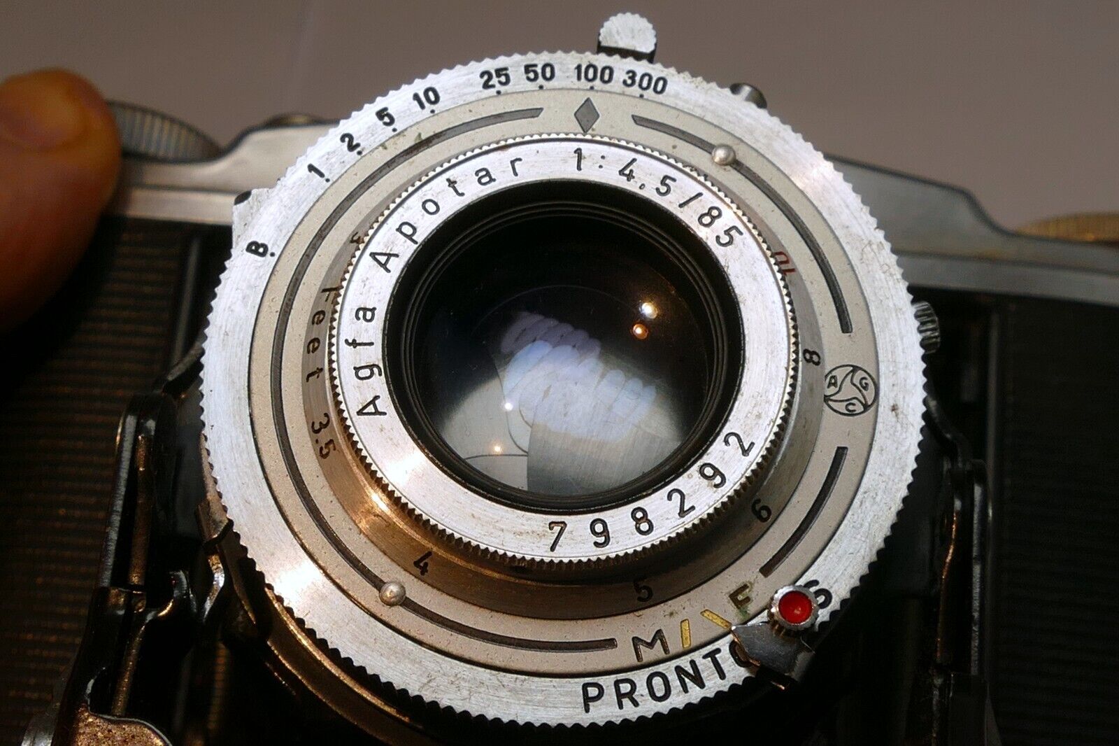 Agfa-Ansco Speedex Special Folding Camera With 85mm f/4.5 Apotar Lens 4X5 medium