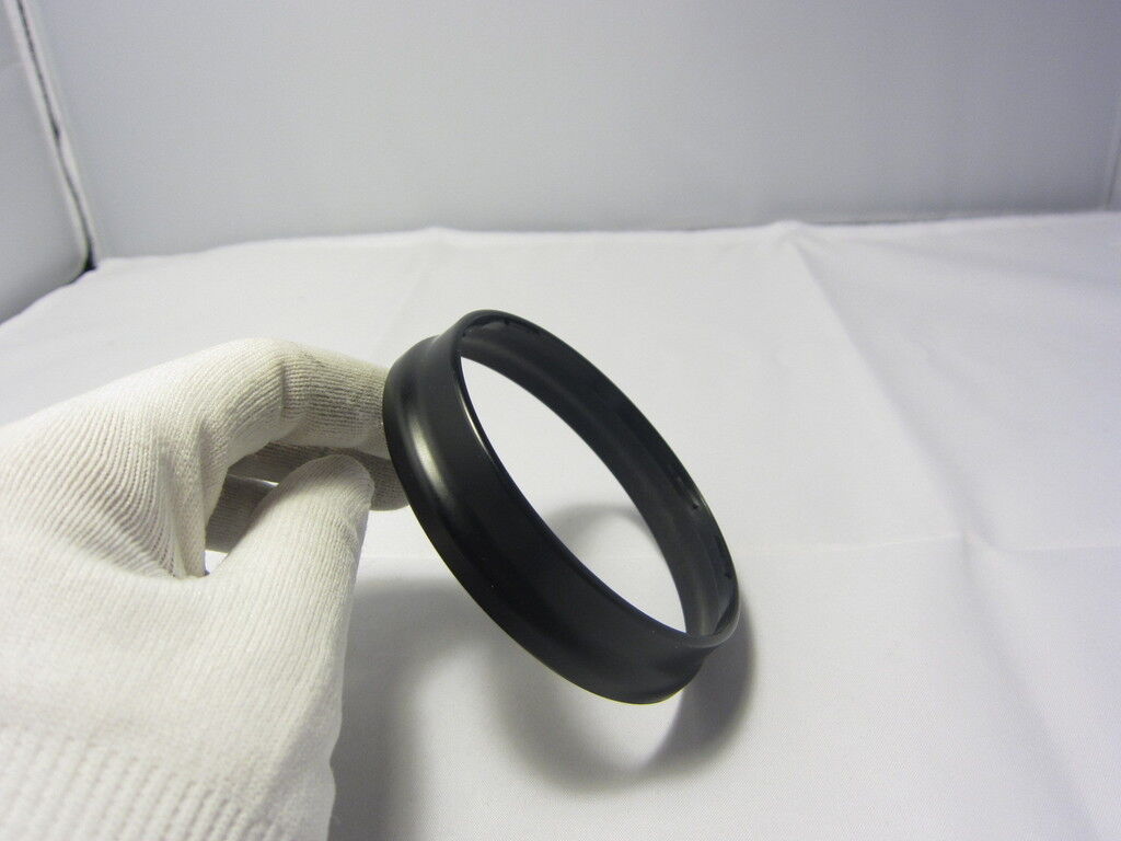 Used Plastic Lens Hood 72mm twist on type bayonet
