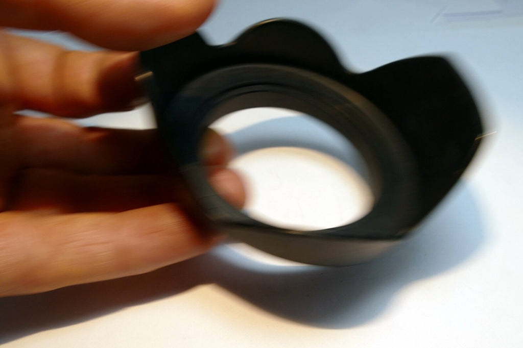 58mm Lens Hood  Shade threaded plastic screw in