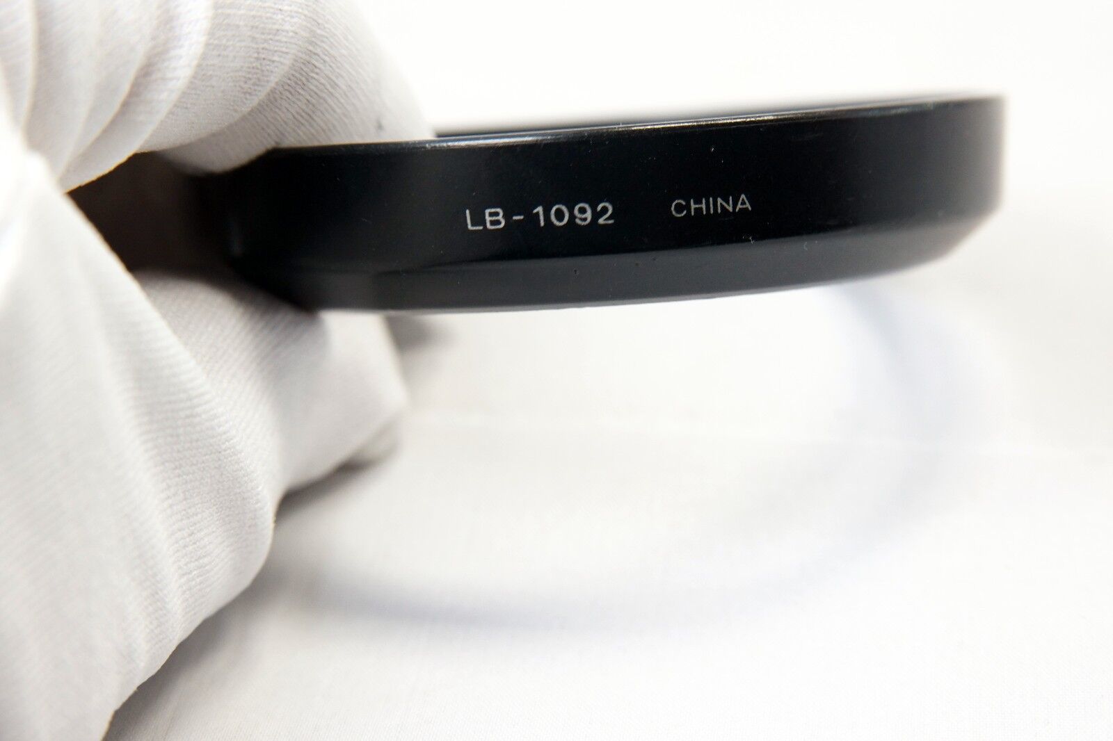 Minolta LB-1092 Maxxum lens hood shade For AF Zoom 28-100mm F3.5-5.6 (D) Genuine