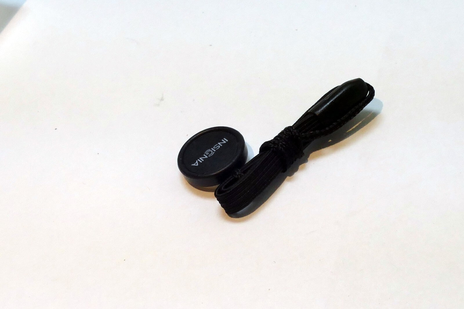 Insignia Lens  LEASH Keeper String for Camera prevent loss of the front cap