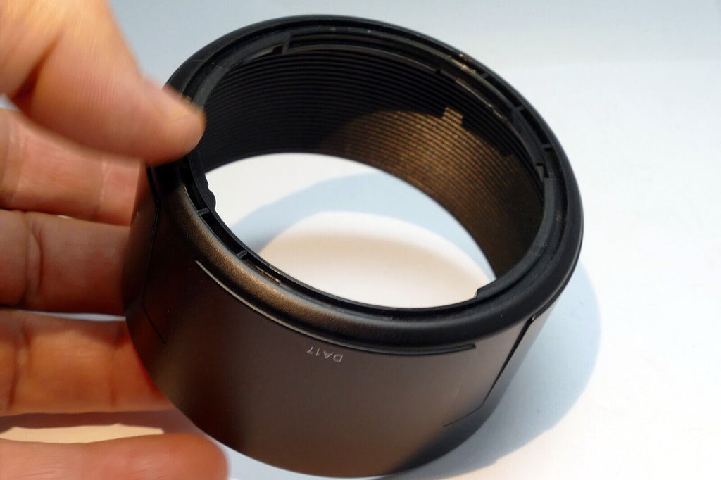 Tamron DA17 Lens Hood Shade for  AF 70-300mm f/4-5.6 Di LD Genuine OEM