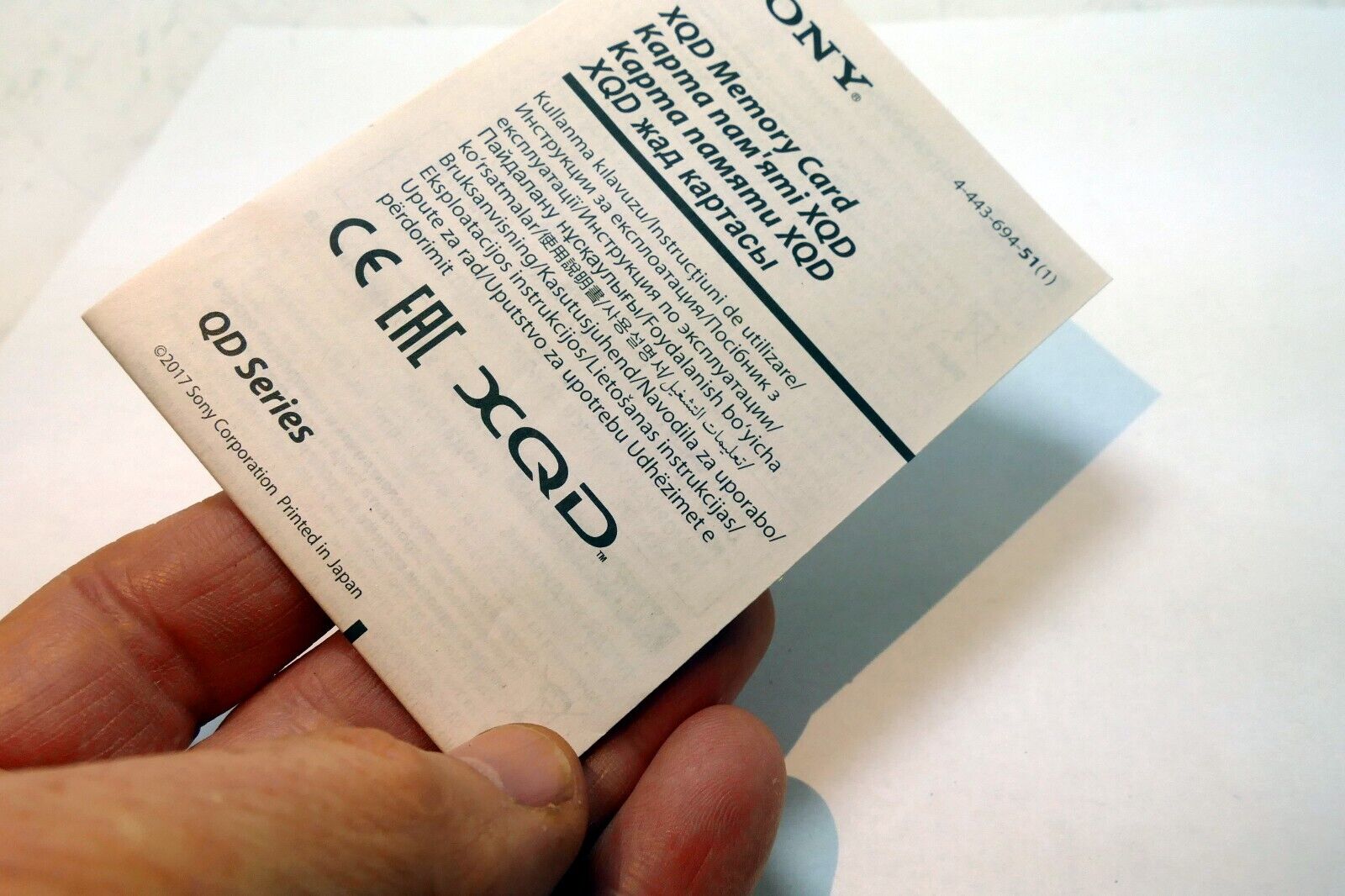 SONY  XQD/SD QD series Memory Card Reader Manual GUIDE