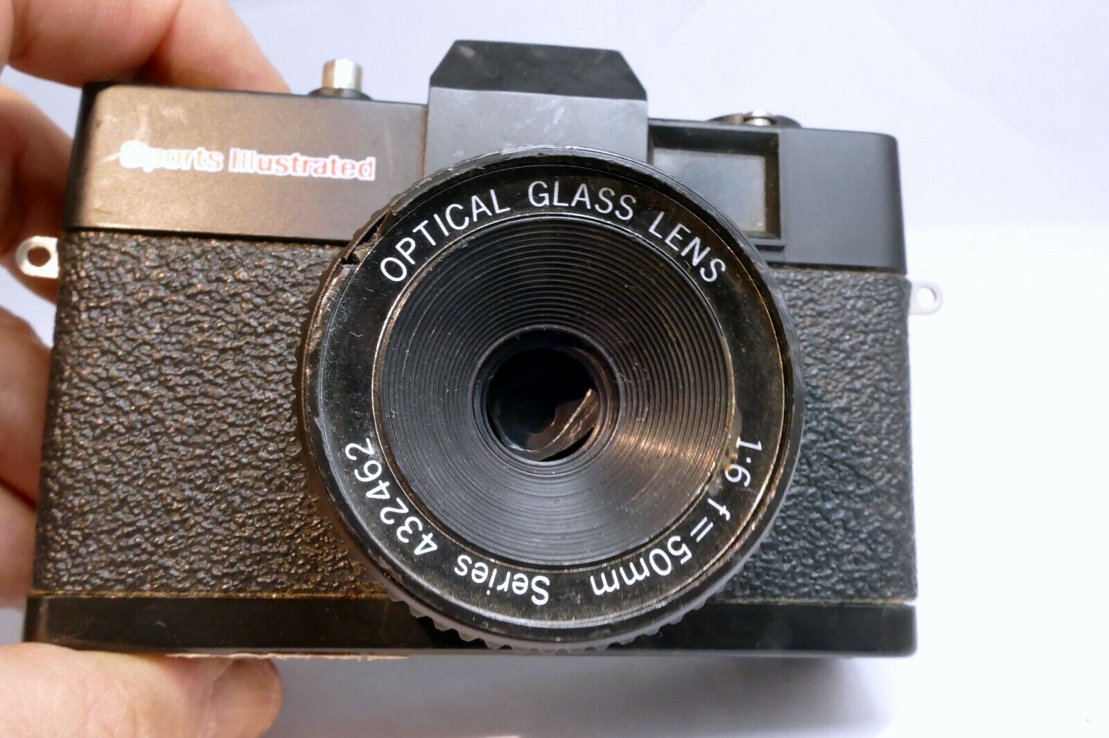 Sports Illustrated 35mm camera not working, damaged  -  for parts AS IS