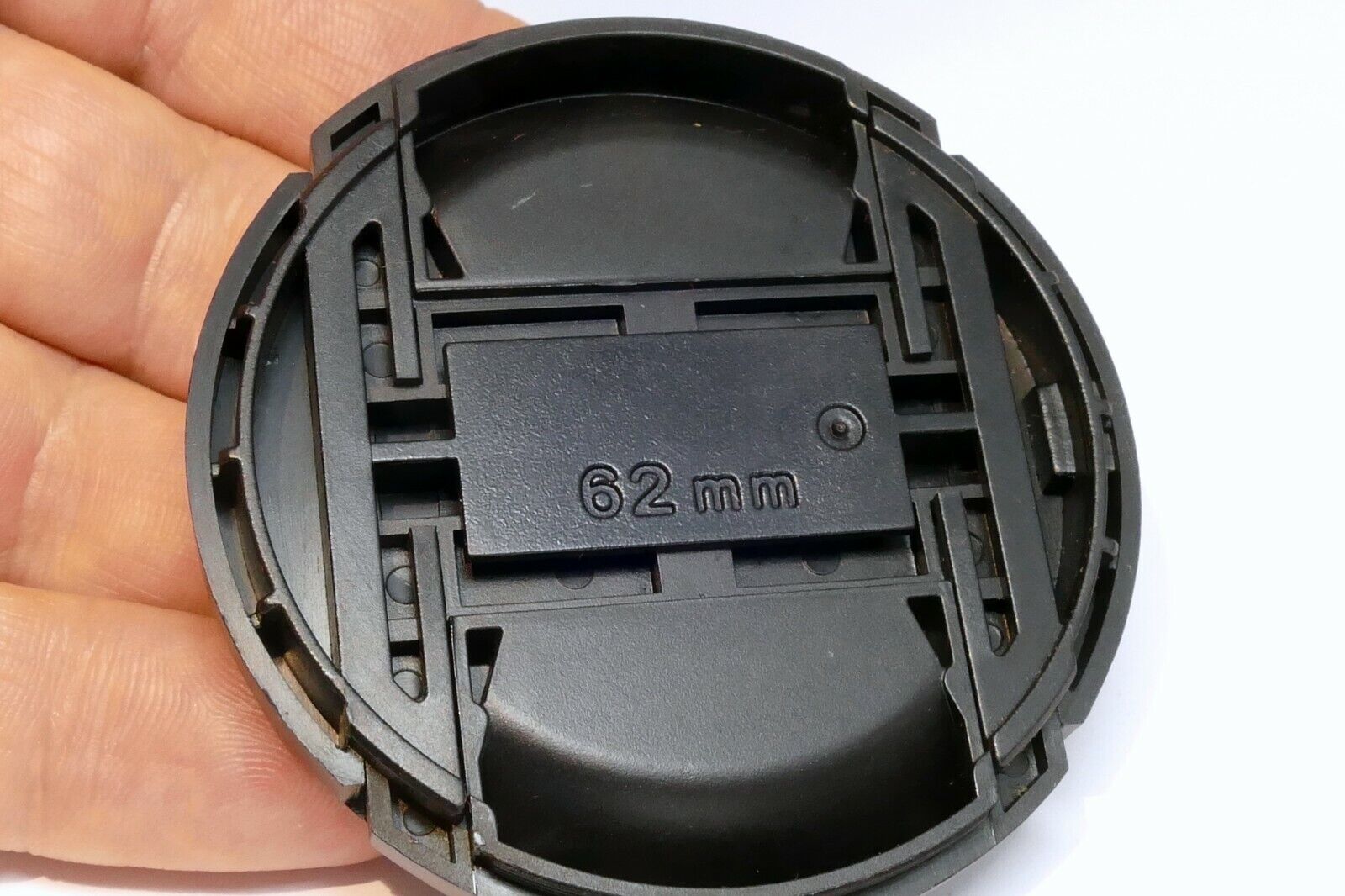 62mm Lens Front Cap snap on type Black