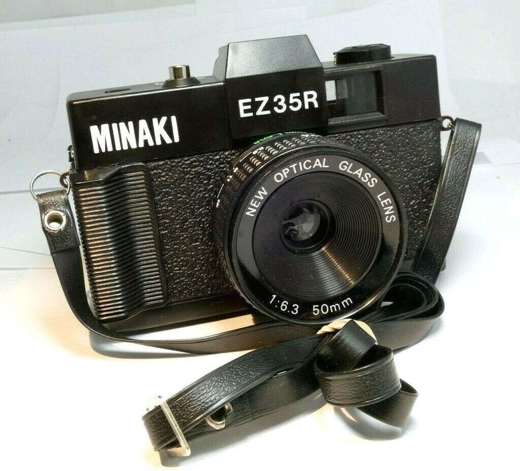 Minaki EZ 35R 35mm point and shoot  Film Camera w/ 50mm f6.3 lens - AS IS Parts