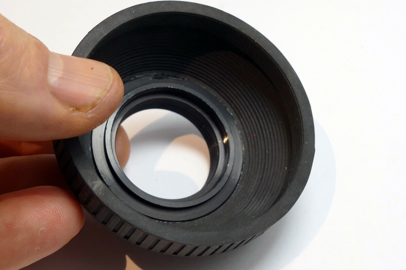 31mm Rubber Lens Hood Shade screw in
