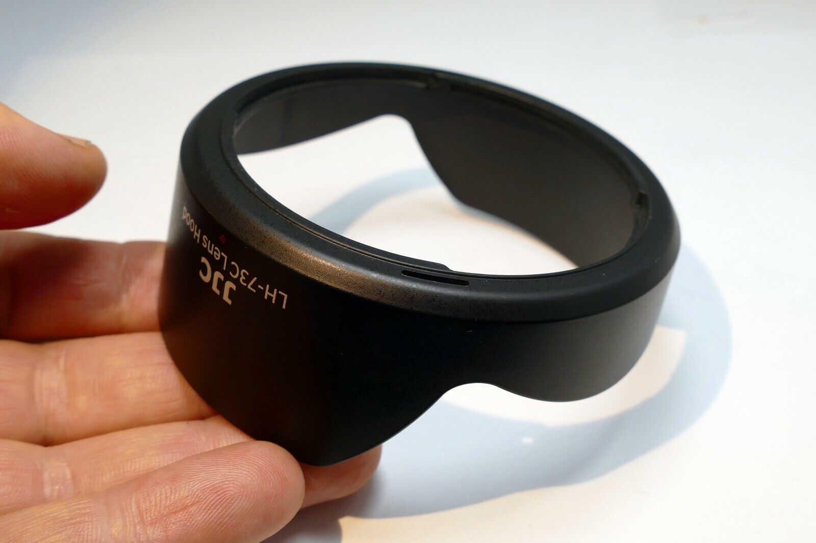 LH-73C Lens Hood Shade for Canon EF-S 10-18mm f4.5-5.6 IS lens