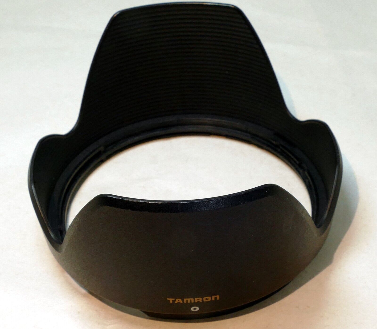 Tamron AB003 Lens Hood Shade For  AF 17-50mmf2.8 18-270mm VC (72mm) - Damaged
