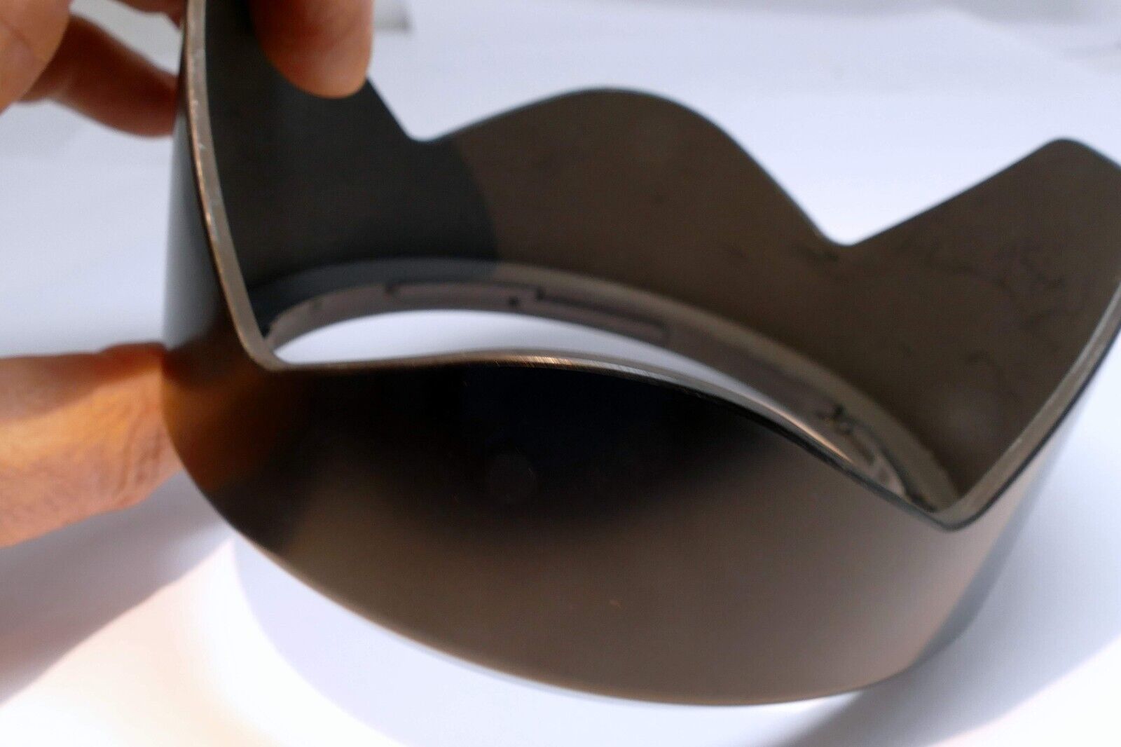 102mm Lens Hood Shade twist on type wide angle 100mm OD