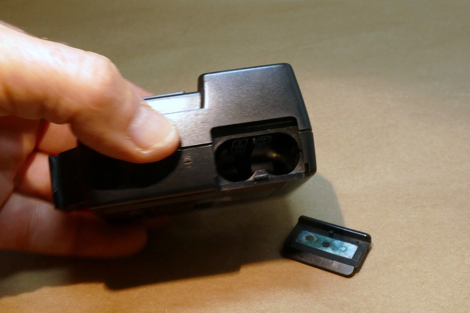 Vivitar auto 215  flash -  for parts with corrosion - AS IS