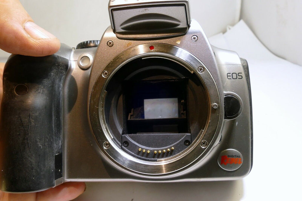 Canon EOS 300D 6MP Digital REBEL SLR Camera - Silver (Body Only) - AS IS - NO AF
