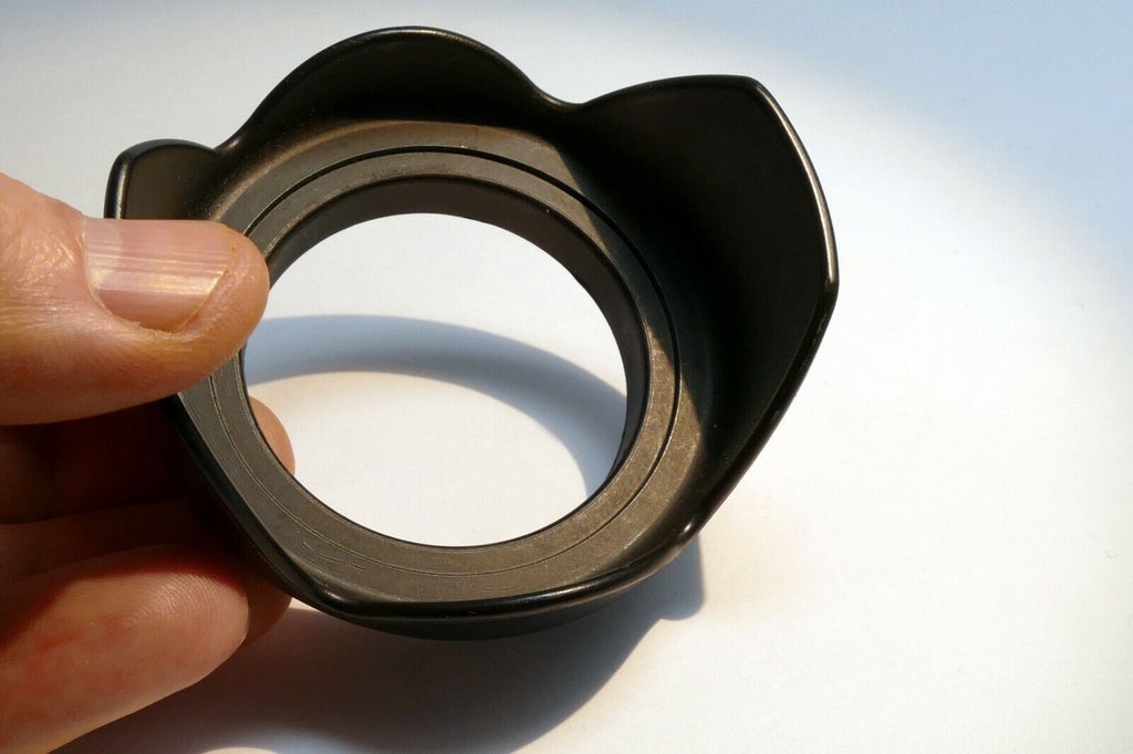 52mm Plastic Petal shaped Lens hood Shade for  18-55mm lens Screw in type