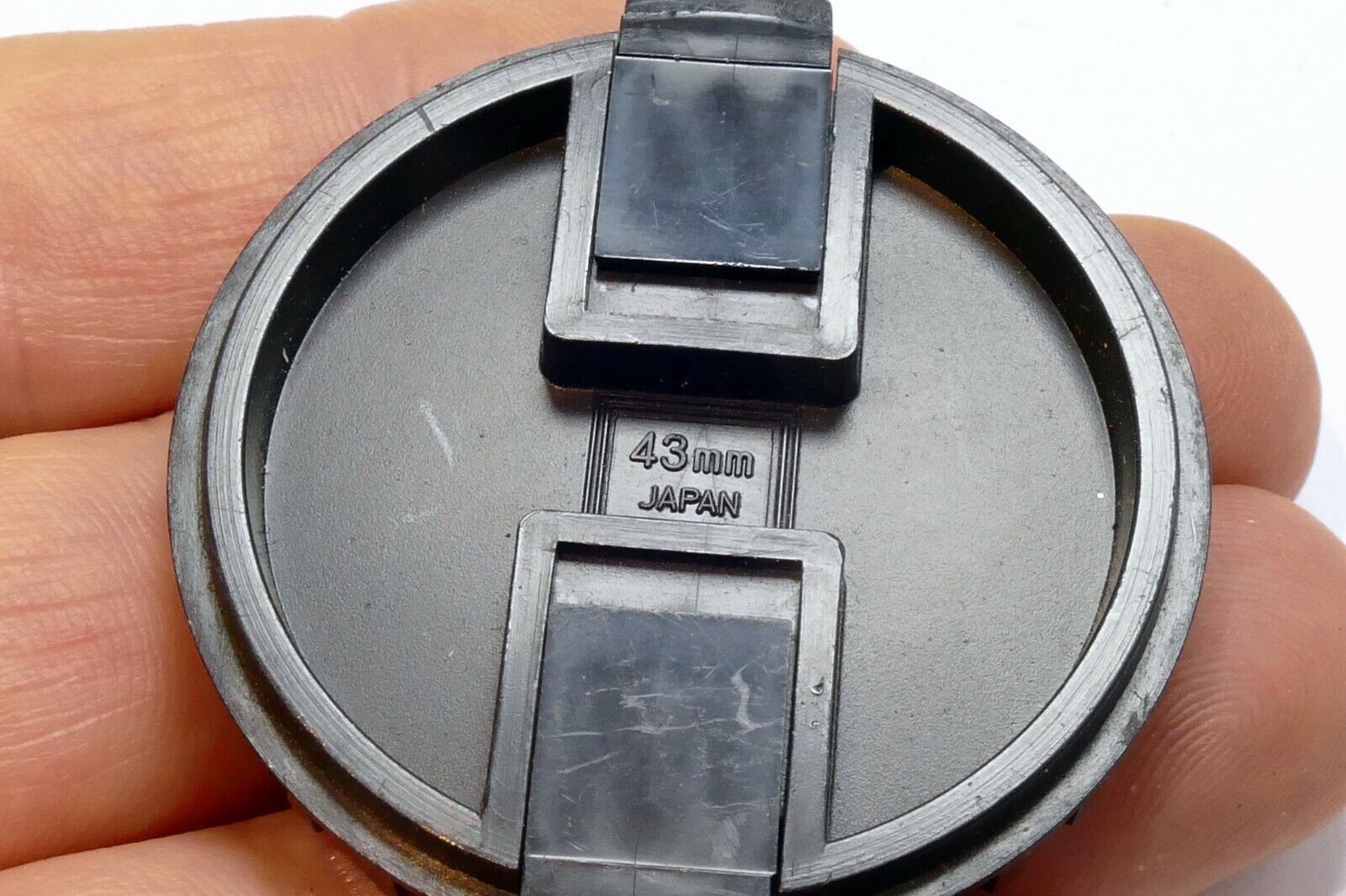 Front Lens Cap 43mm snap on type plastic  43 mm