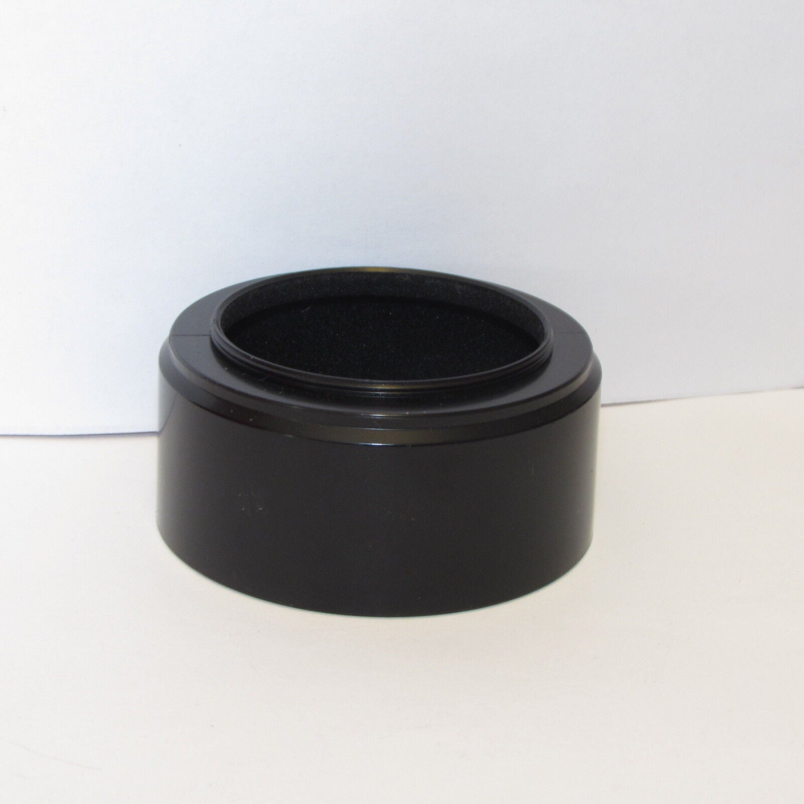 Used 52mm Lens Hood screw in type for 85mm 105mm lenses S103021