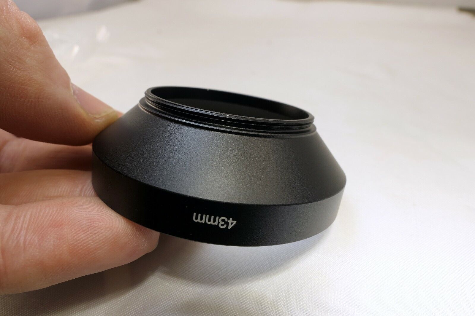 43mm Metal LENS hood Wide Angle for 3.5cm 2.8cm screw w/ threads in front rim 62