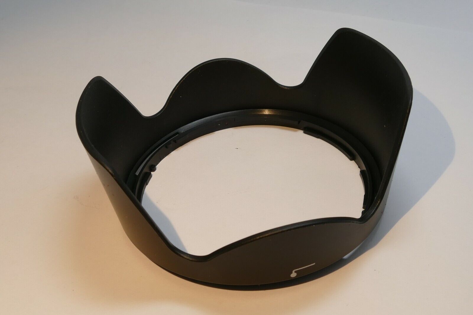 HB-39 Lens Hood Shade for NIKON AF-S DX 16-85mm f3.5-5.6G VR