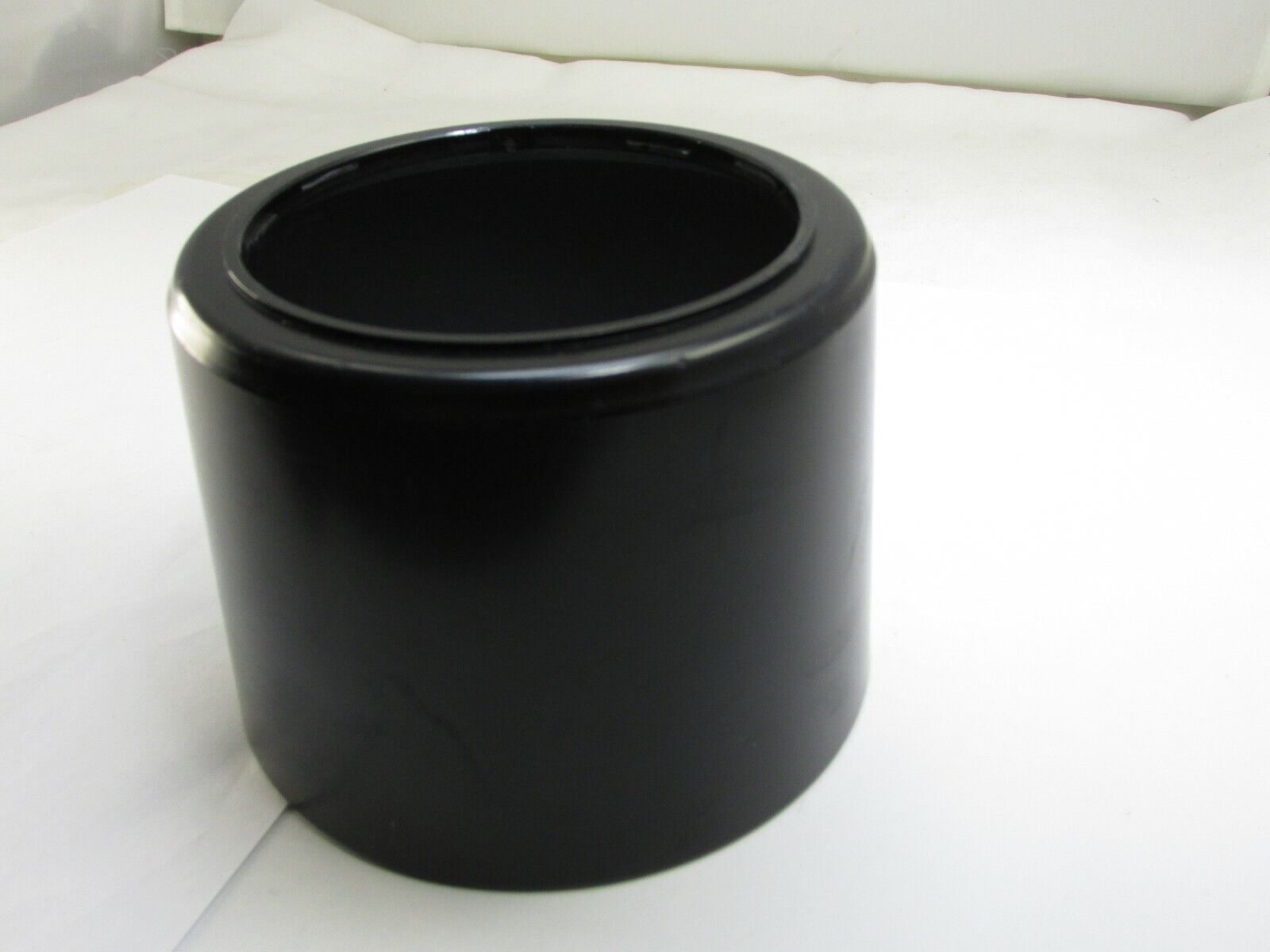 Plastic Lens Hood unknown brand 63mm ID  twist on type