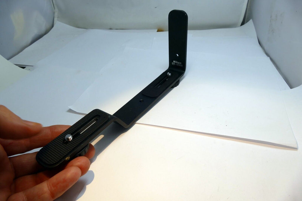 Nikon SK-E900 flash bracket for Coolpix 900S 950 990 995 4500 camera