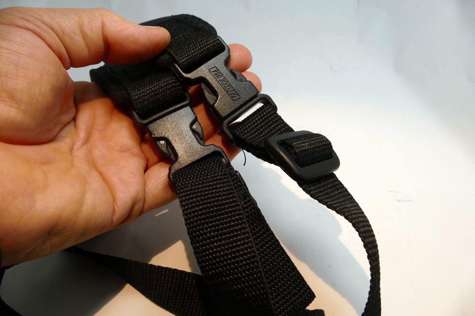 Optech  USA Padded Shoulder Strap Quick release buckles black sturdy neoprene