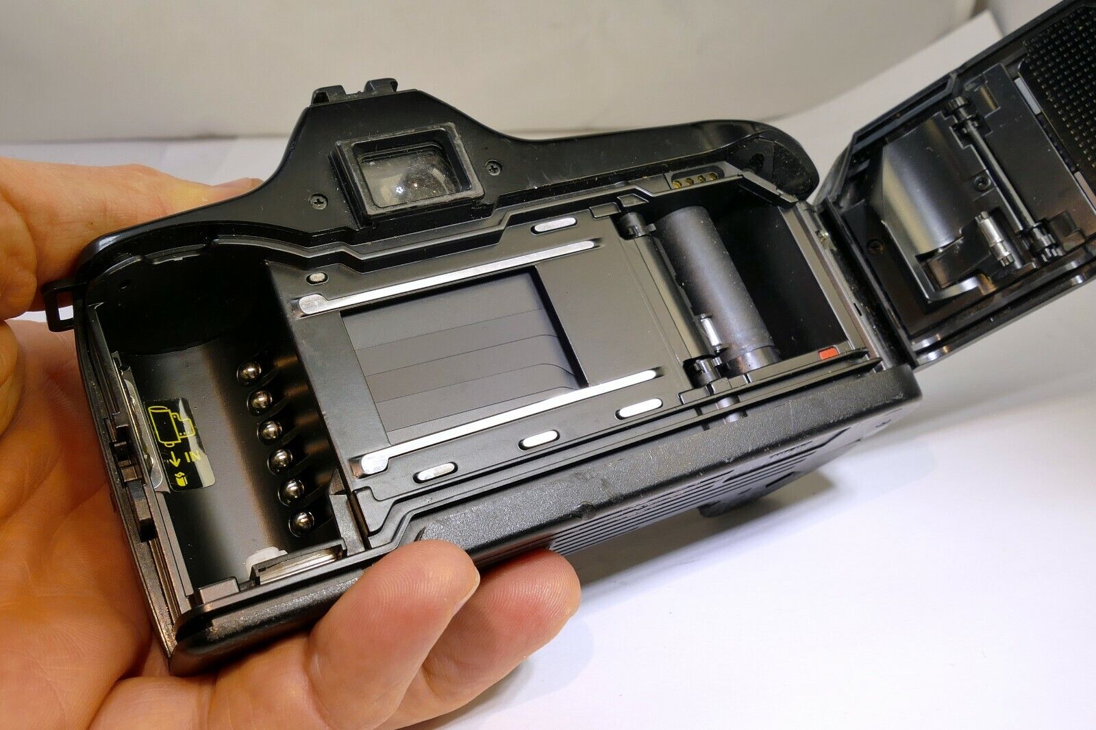 Minolta 3000i Film Camera Body only - Untested for Parts or Repair AS IS