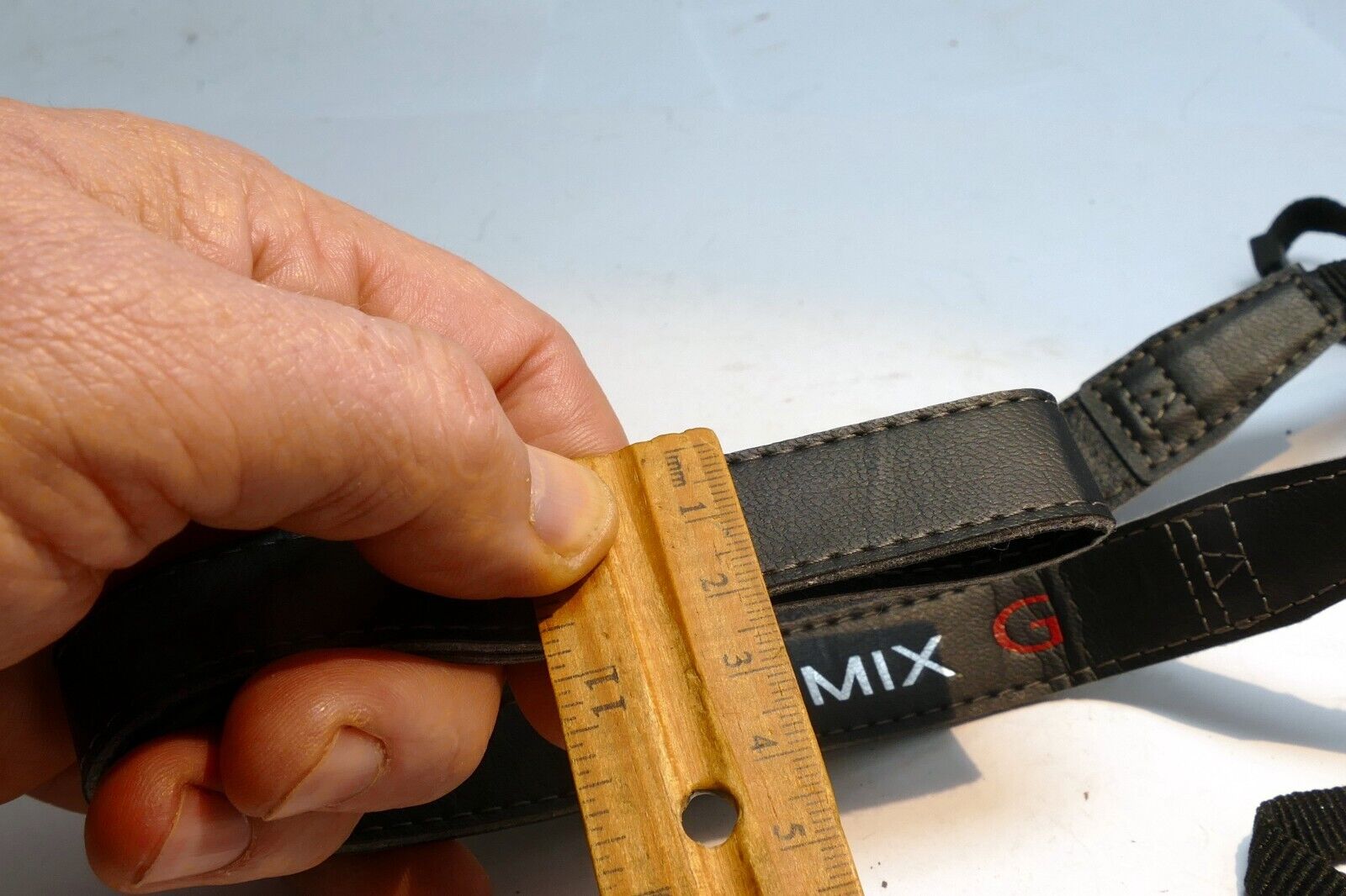 Panasonic Lumix G Shoulder Camera  Strap 2cm wide Leather  - Genuine OEM