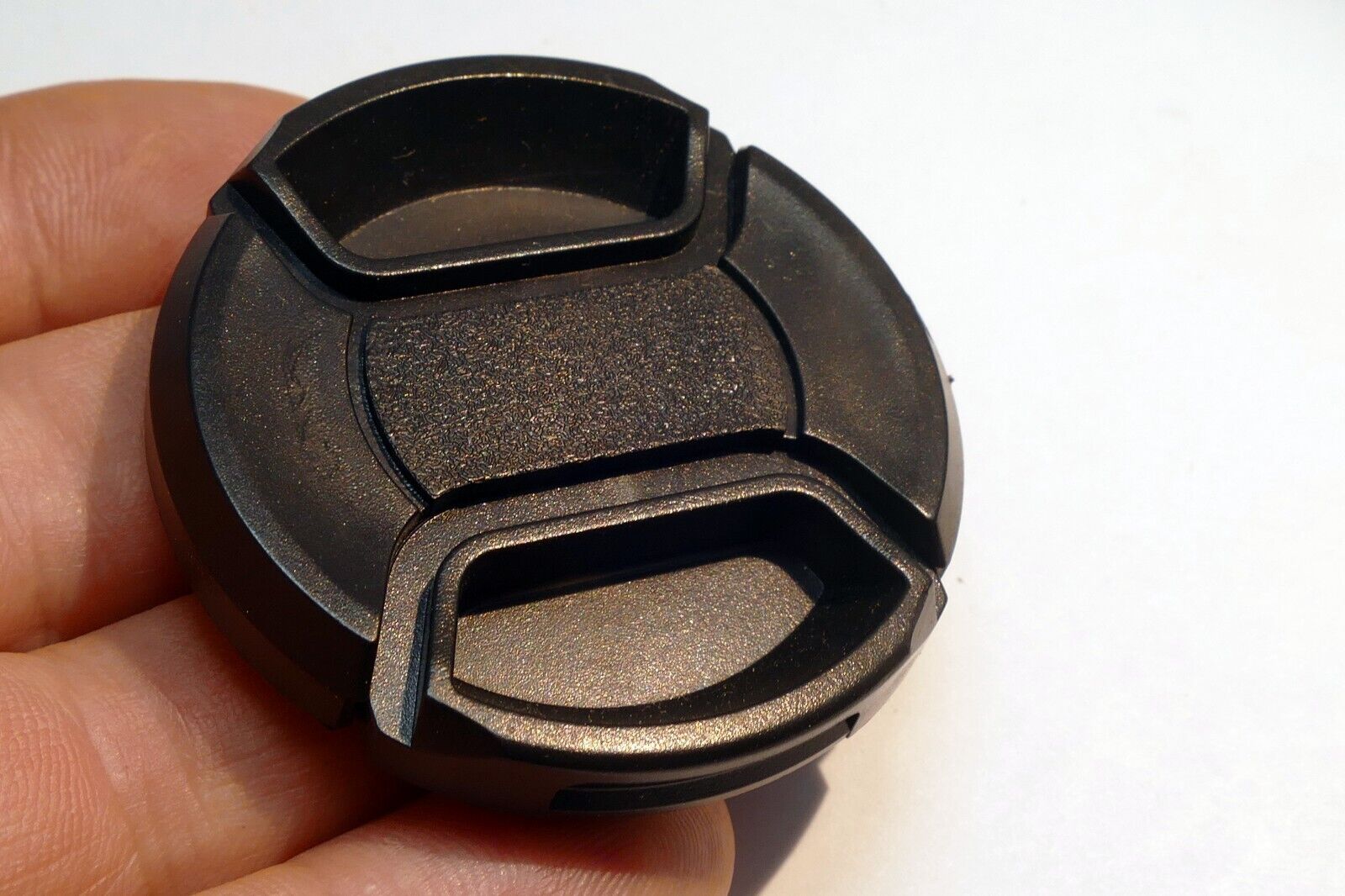 Front 49mm Lens cap snap on type   plastic black
