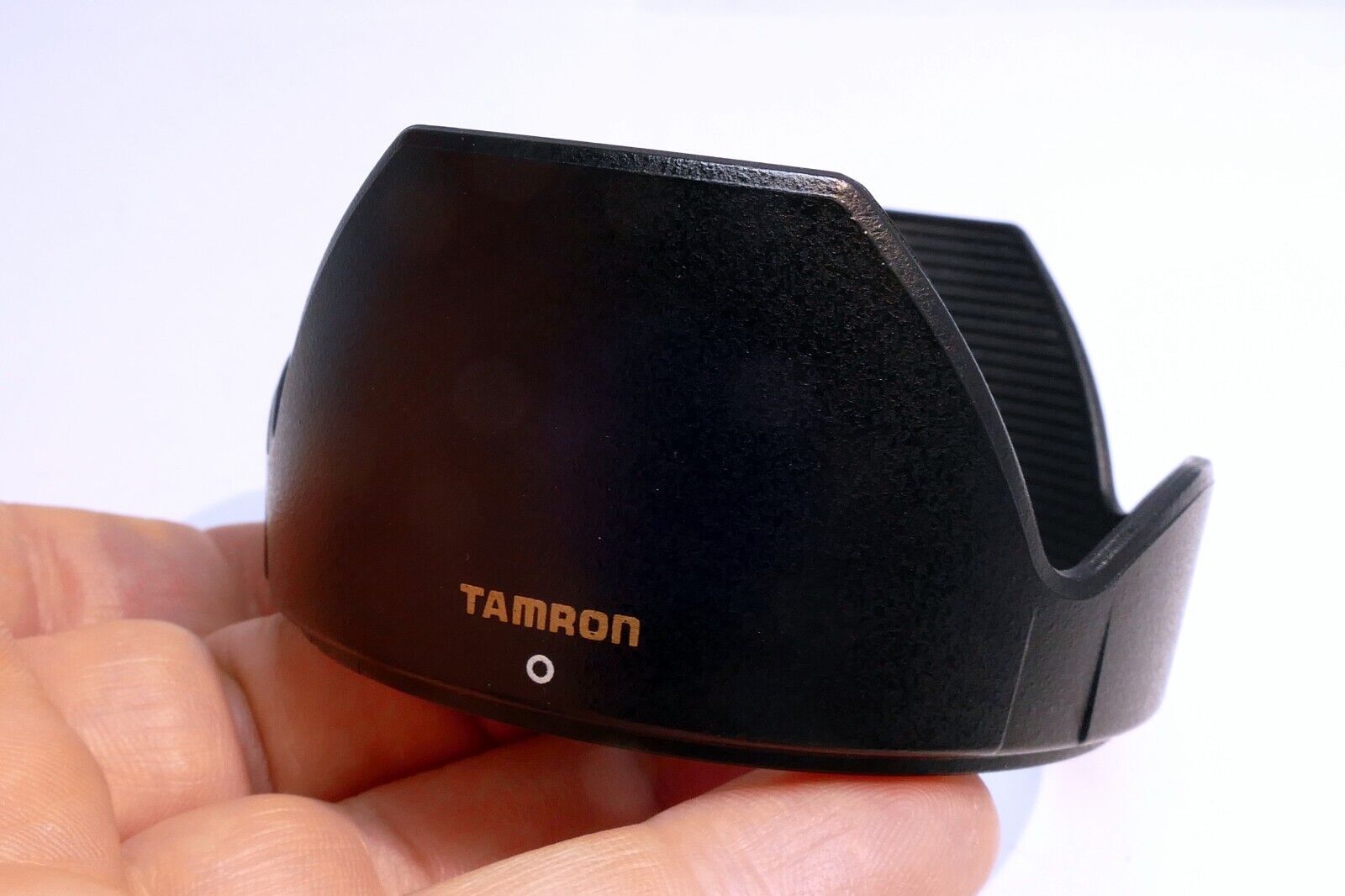 Tamron DA06 Lens Hood Shade for  AF 28-300mm F/3.5-6.3 XR Di Zoom ( 62mm rim)