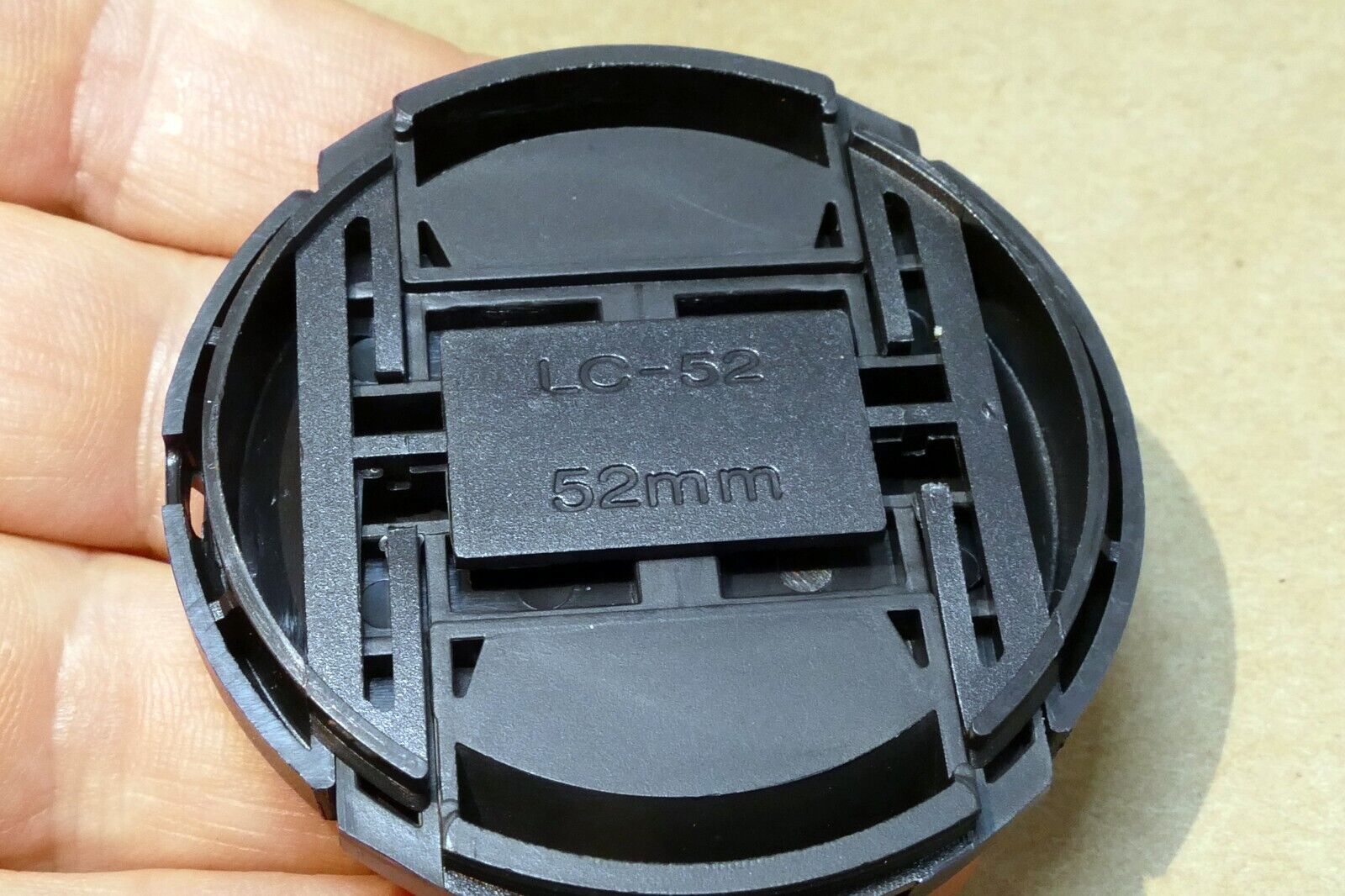 Lens Cap Aftermarket for Nikon 52mm front 18-55mm f3.5-5.6 VR AF-S VR 6.7–13mm