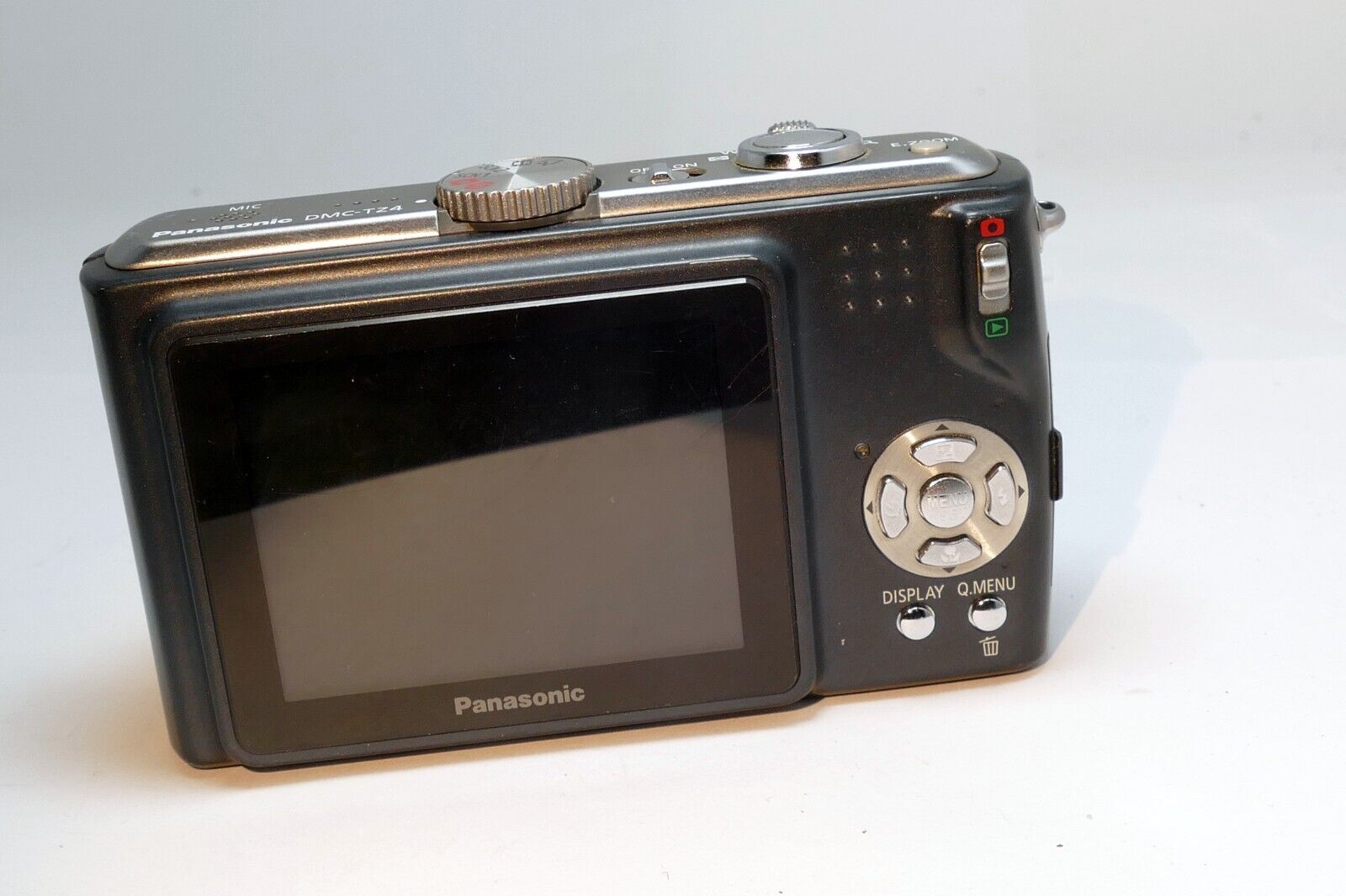 Panasonic LUMIX DMC-TZ4 8MP Digital Camera Leica 28mm Lens AS IS Parts UNTESTED