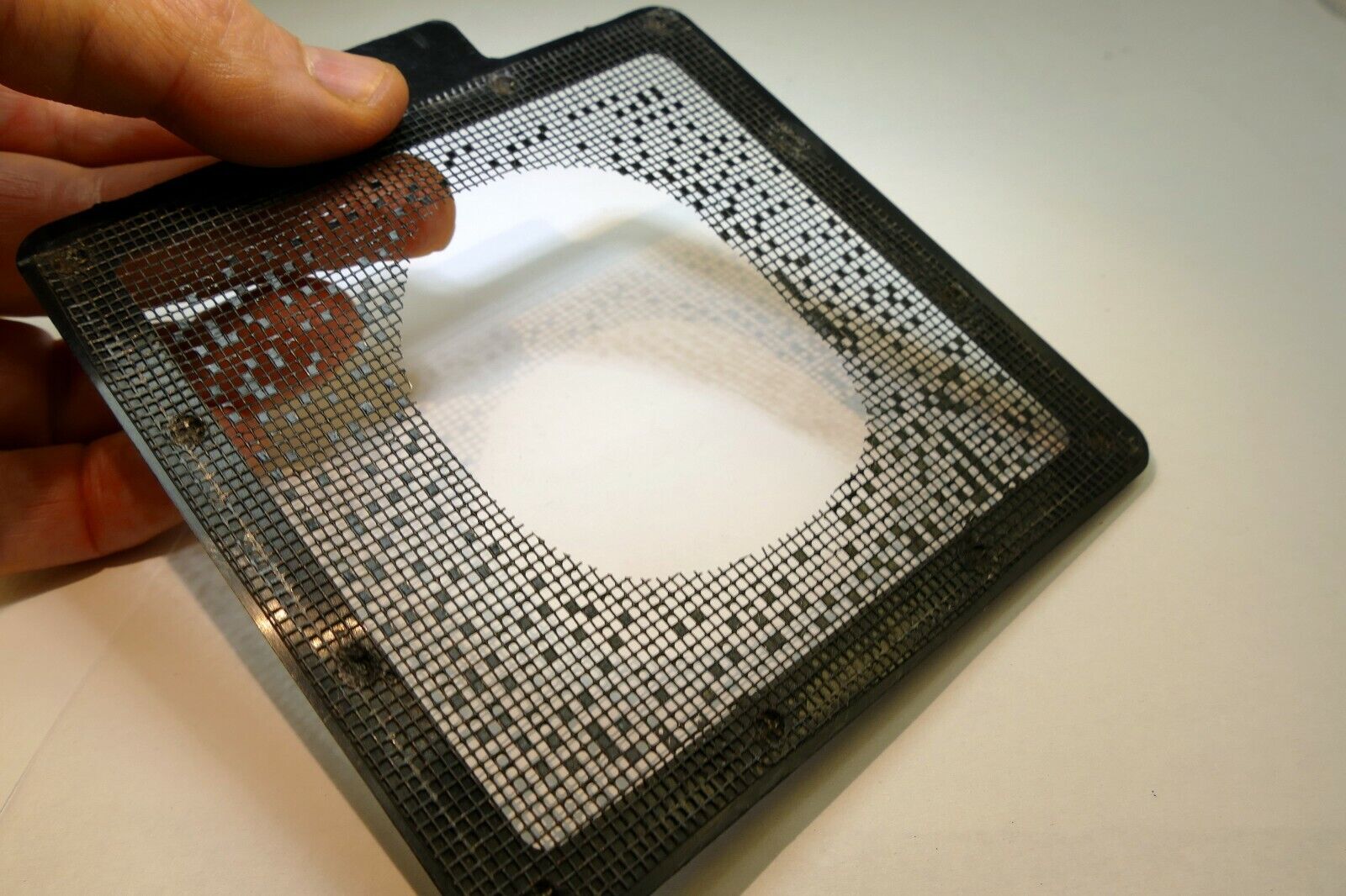 Lindahl Plastic Vignetter Mask Frame 4.5X4.5" bellows 2.5 Large Vertical Oval