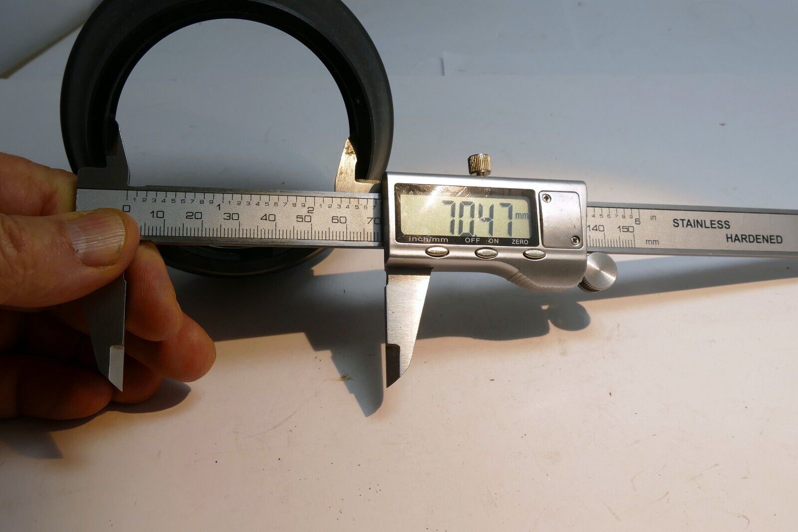 67mm Lens Hood Shade slip on type for 70-210mm f3.5 Vivitar series 1