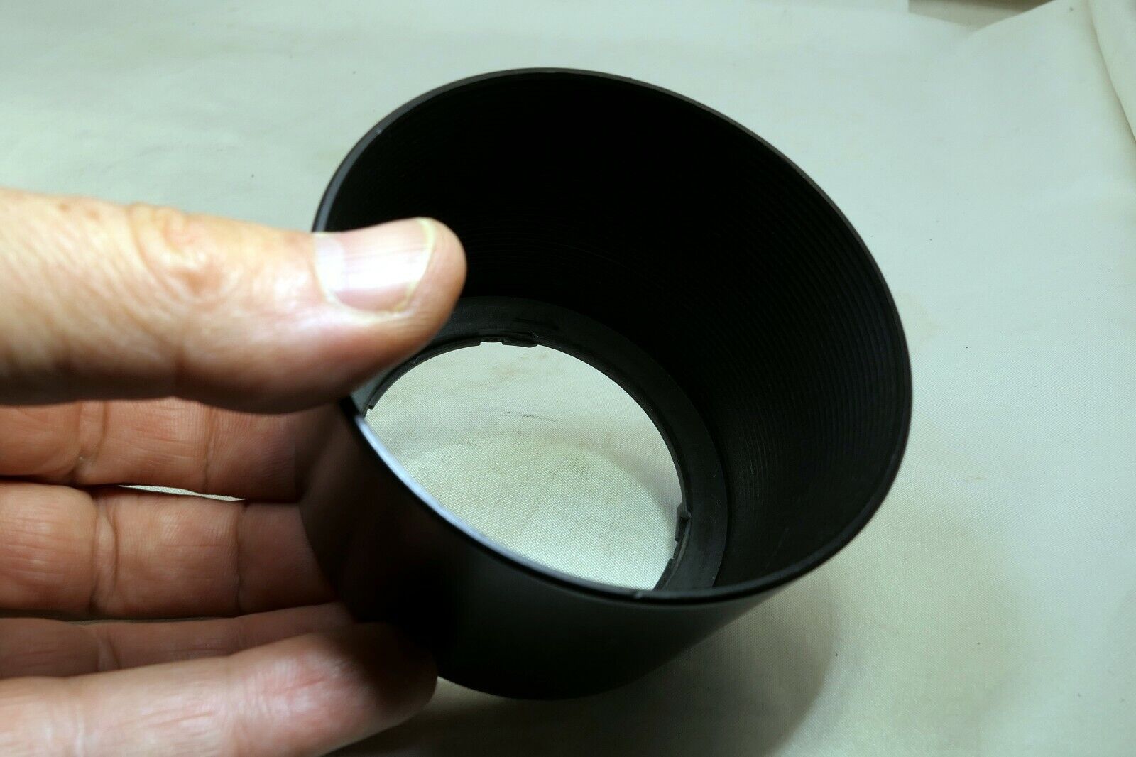 Tamron 1C6FH Lens Shade 80-210mm f4.5-5.6 AF telephoto