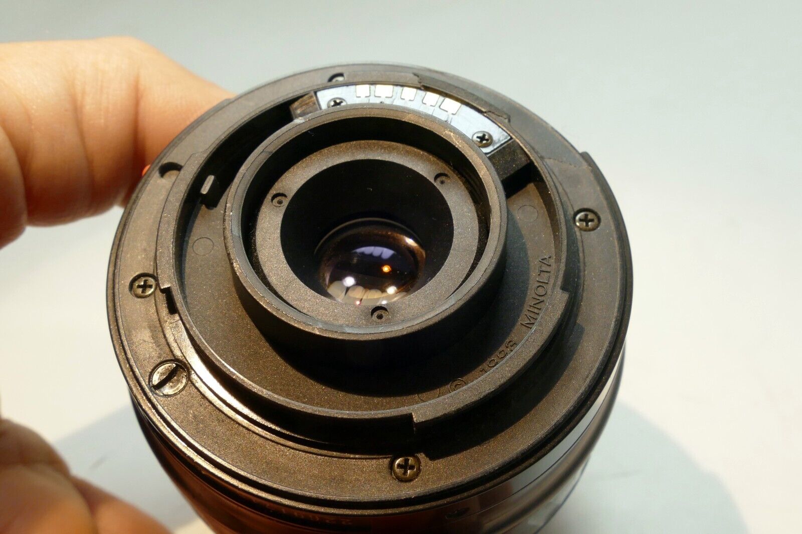 Minolta 28-80MM f/4-5.6 Macro AF Lens Maxxum - with broken mount - works