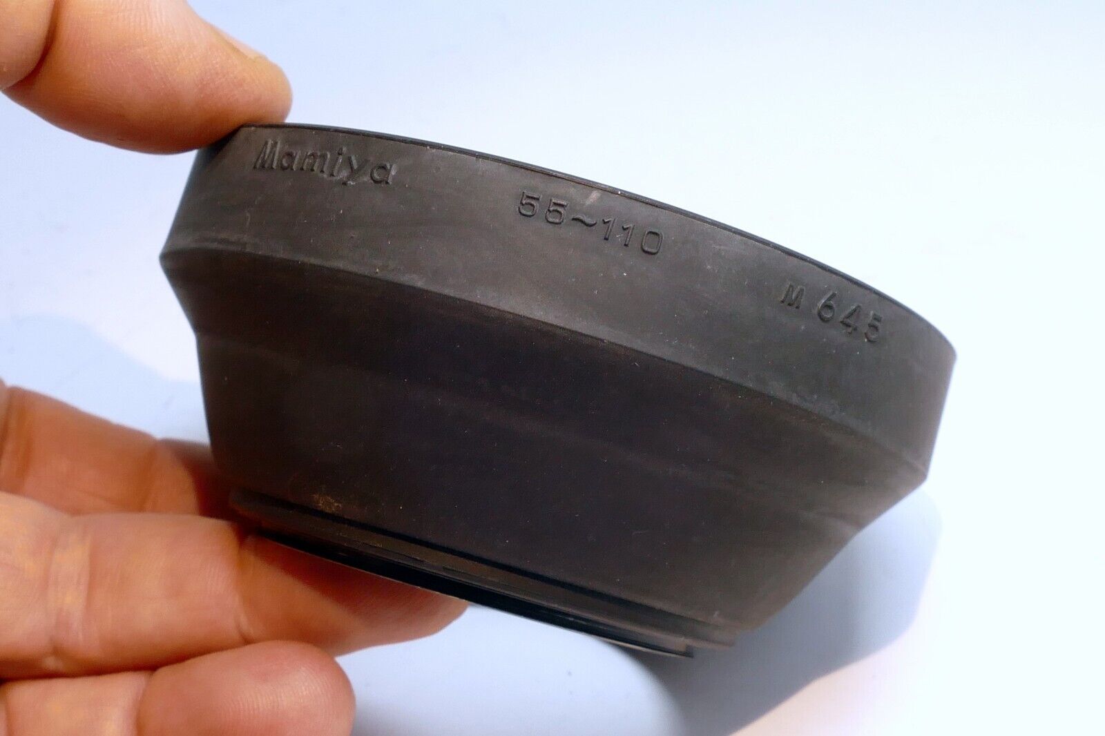 Mamiya 55mm f2.8  Lens Shade Hood 58mm Sekor C M645