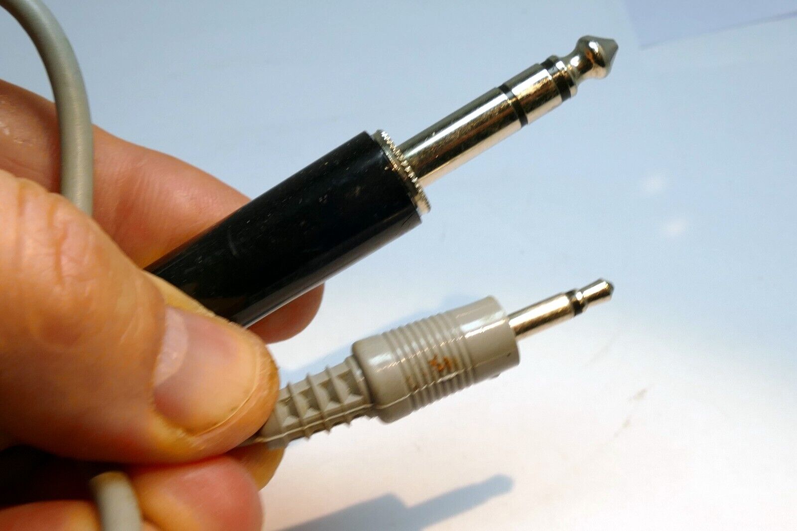 1/4 inch TS  Male to 3.5m Mono Audio  Cable  1  feet extension adapter