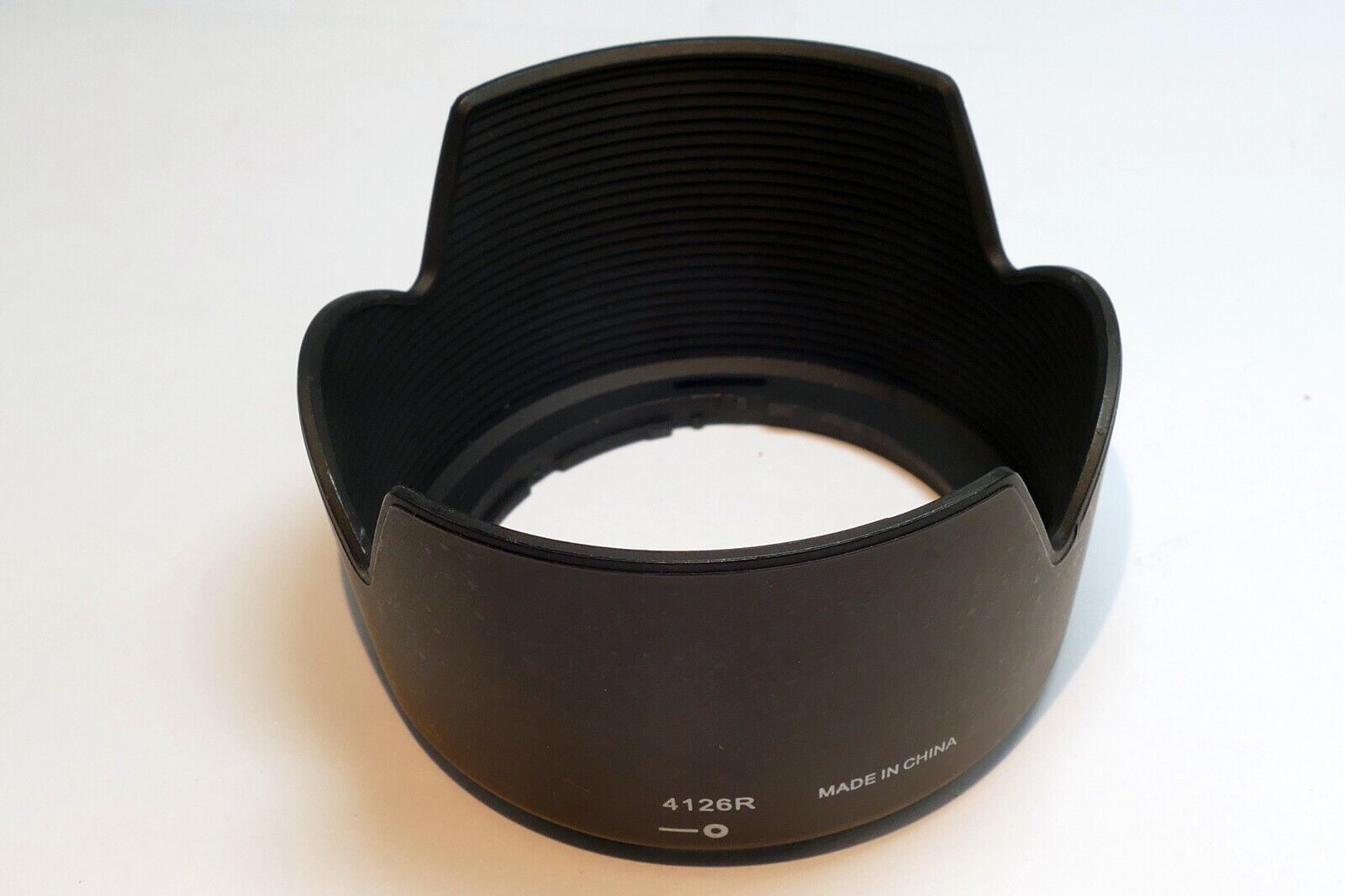 4126R Lens hood Shade for 55-200mm