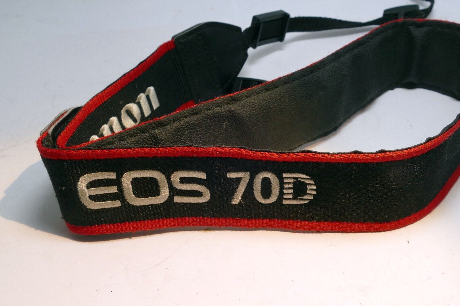 Canon EOS 70D SLR Digital Camera Neck Shoulder Strap - Genuine OEM