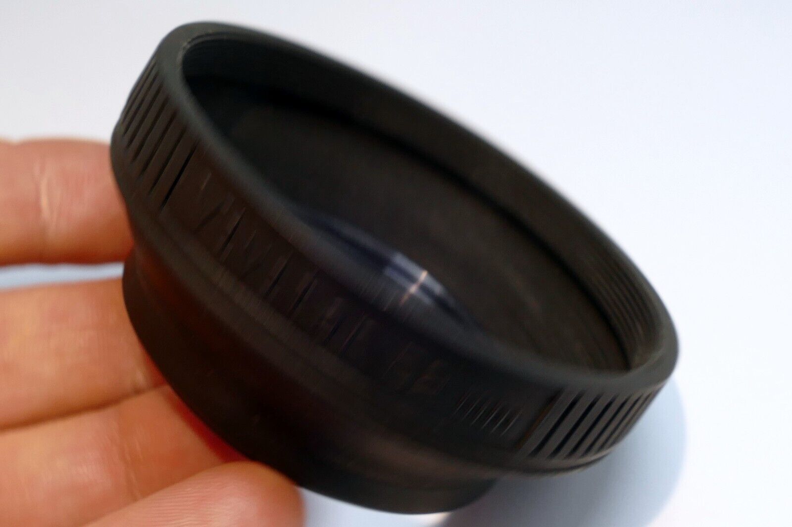 Vivitar 52mm  Rubber Lens Hood Shade collapsible for  50mm f1.8 f1.7