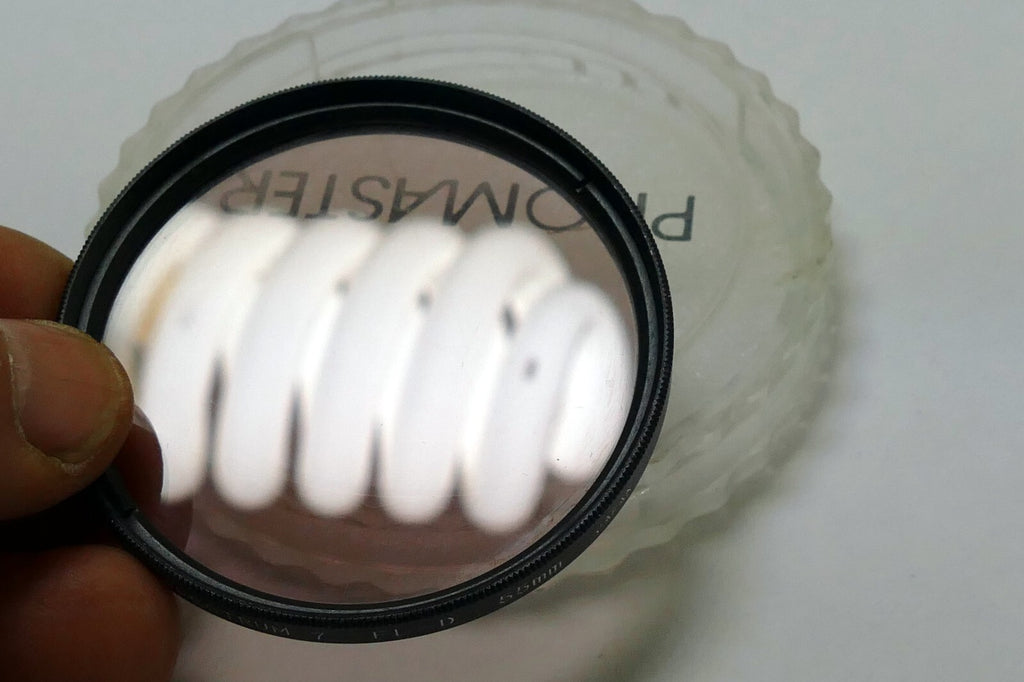 promaster FL-D 55mm Fluorescent to daylight conversion Filter FLD