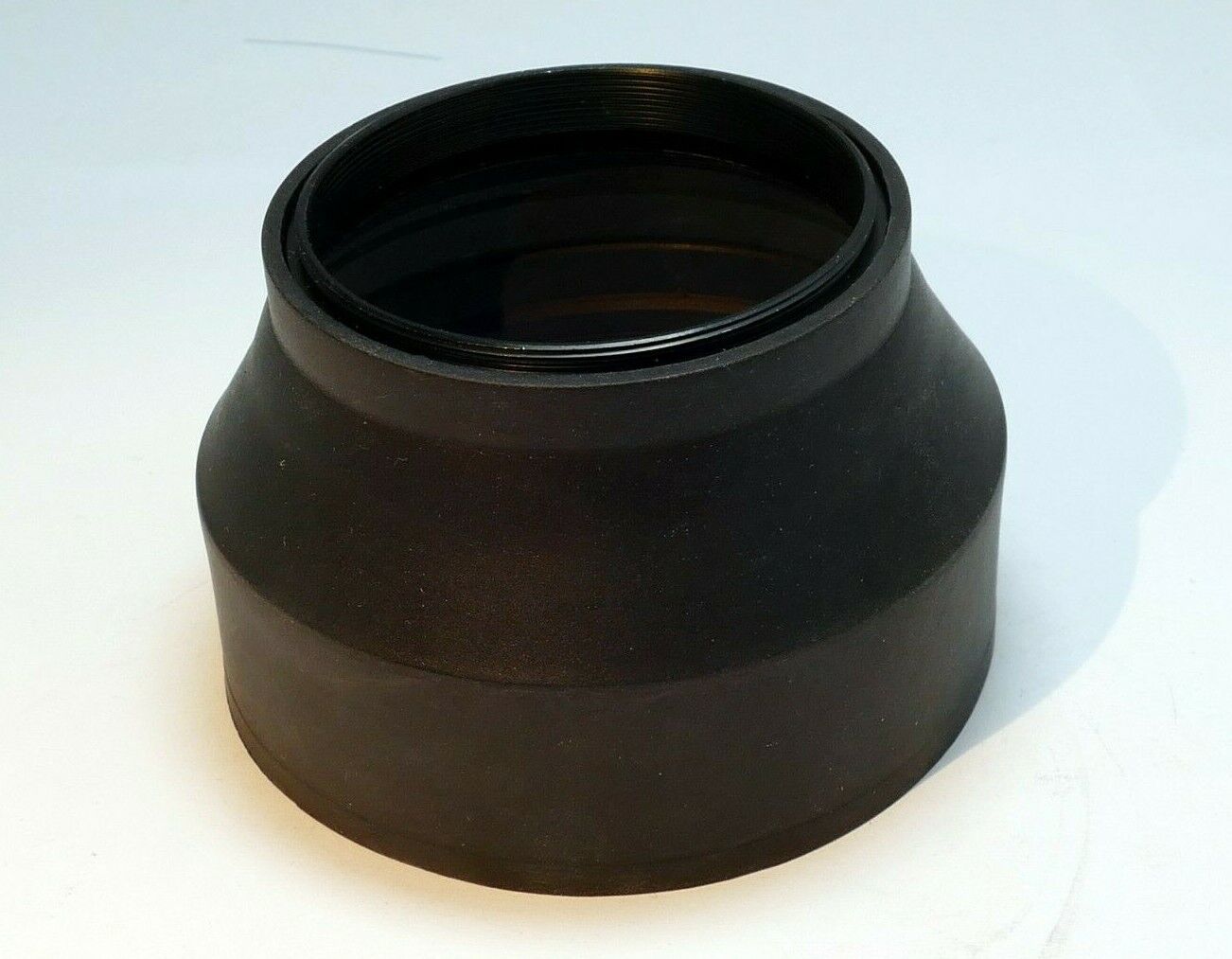 52mm screw in  Rubber Lens Hood Shade for telephoto 135mm  f2.8  lenses
