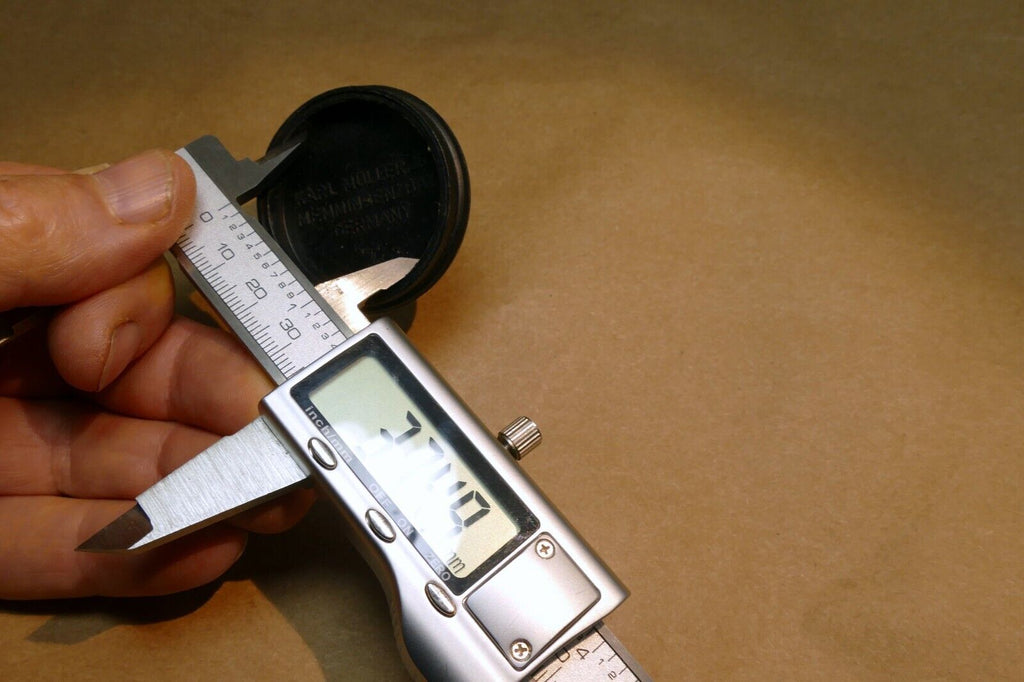 Novoflex Muller Jr. LENS CAP 34mm  35MM FRONT LENS CAP GERMANY slip on  type