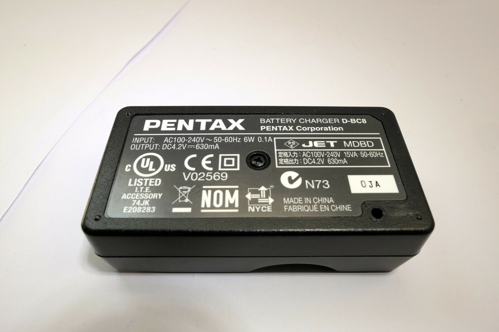 PENTAX D-BC8 Battery Charger Genuine Original  (missing  AC Cord )