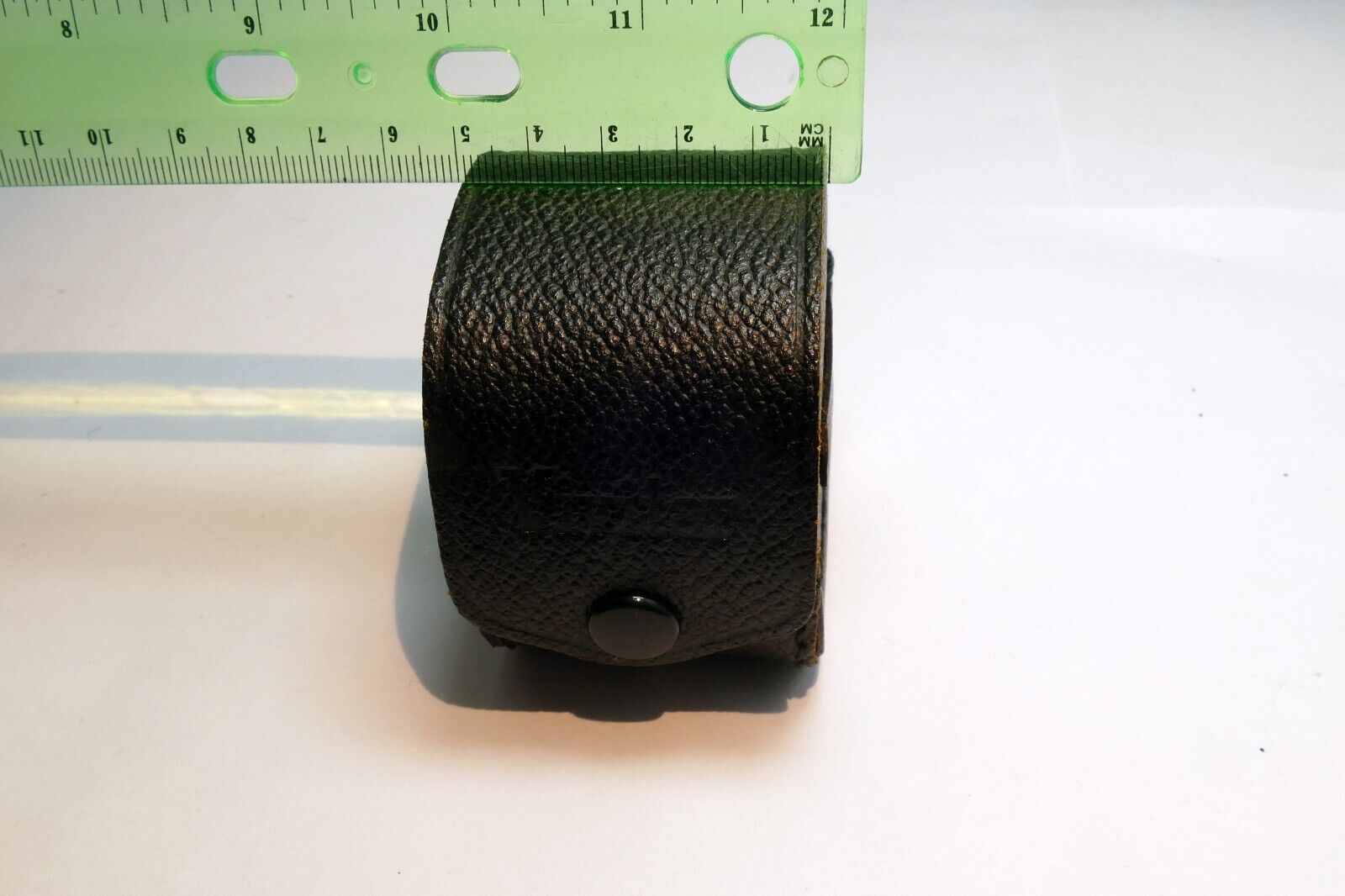 Vivitar 2X2.5X2.5" Hard lens case pouch for 1.4X teleconverter lenses