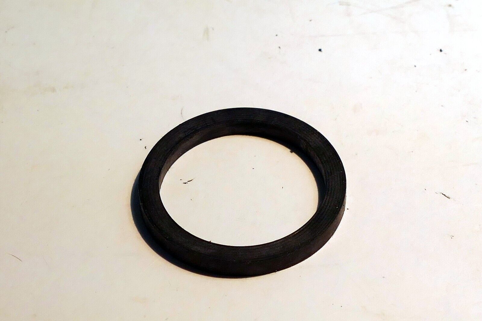 Rubber ring holder  for Lensbaby Lens aperture disc   ( NON magnetic ) 26mm OD