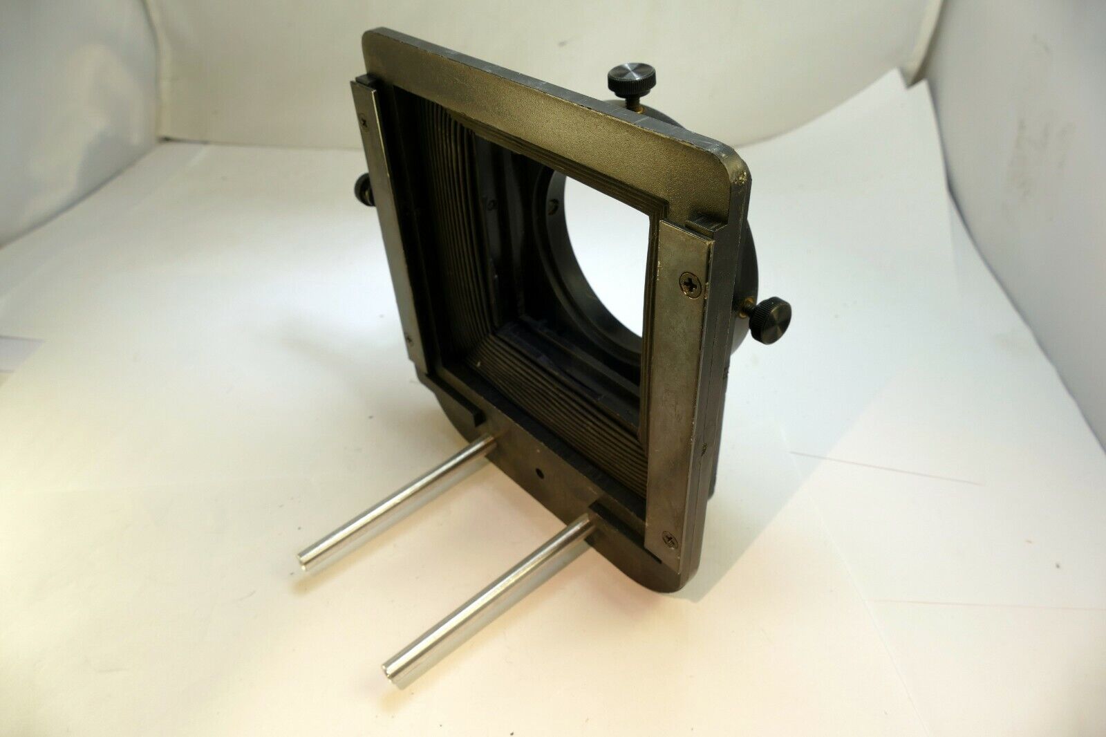 Lindahl Bellows Hood Vignetter System Double Slot 3" square filter
