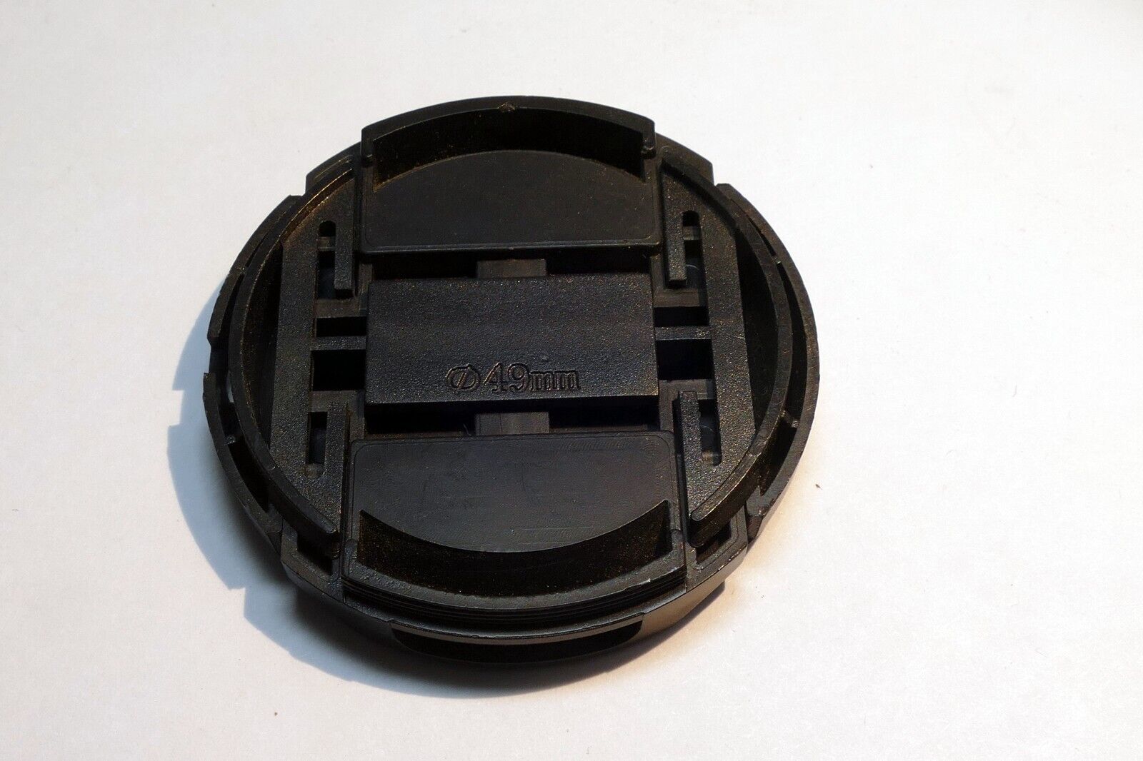 Front 49mm Lens cap snap on type   plastic black